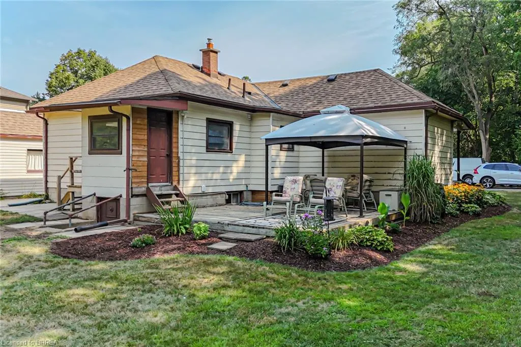 35 Wade Avenue