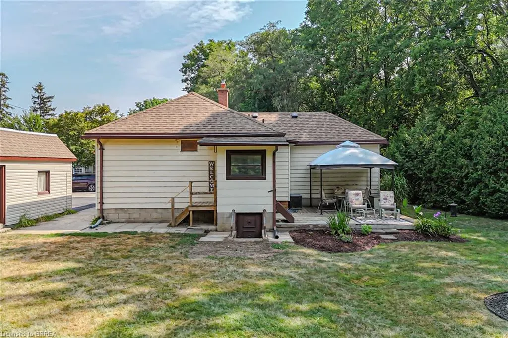 35 Wade Avenue