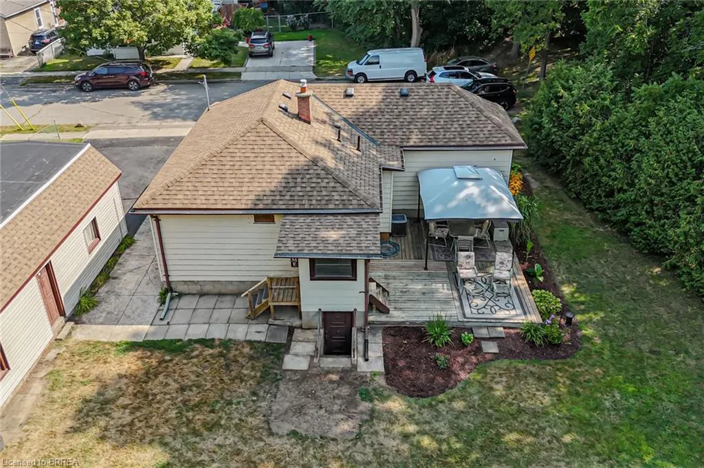 35 Wade Avenue