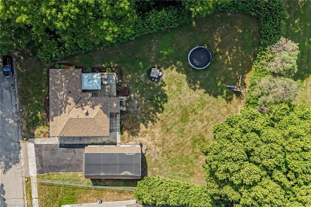 35 Wade Avenue