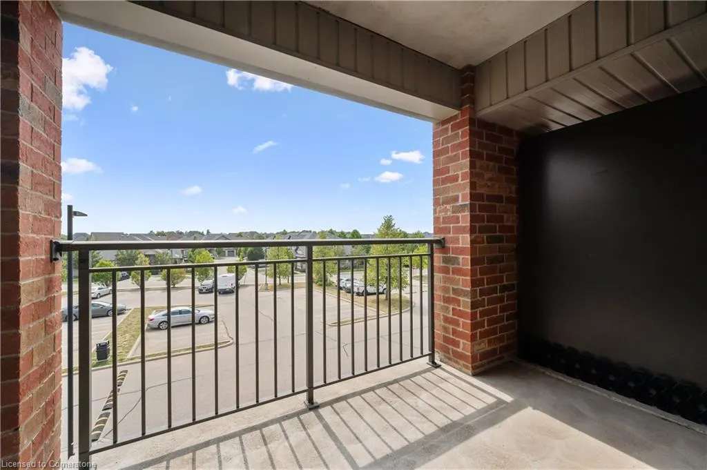 60 Lynnmore Street, #313