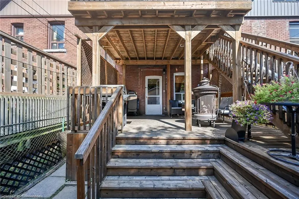 49 East Bend Avenue S