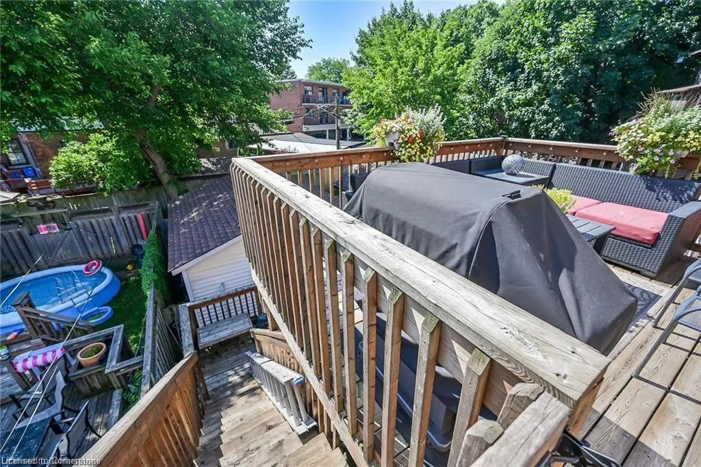 49 East Bend Avenue S