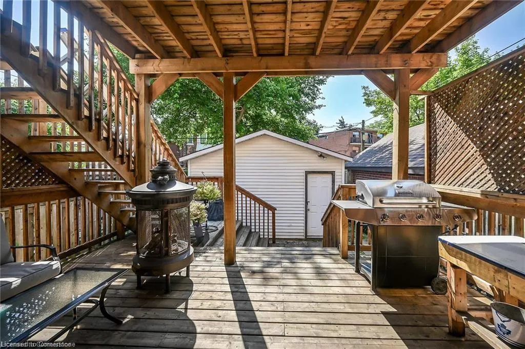 49 East Bend Avenue S