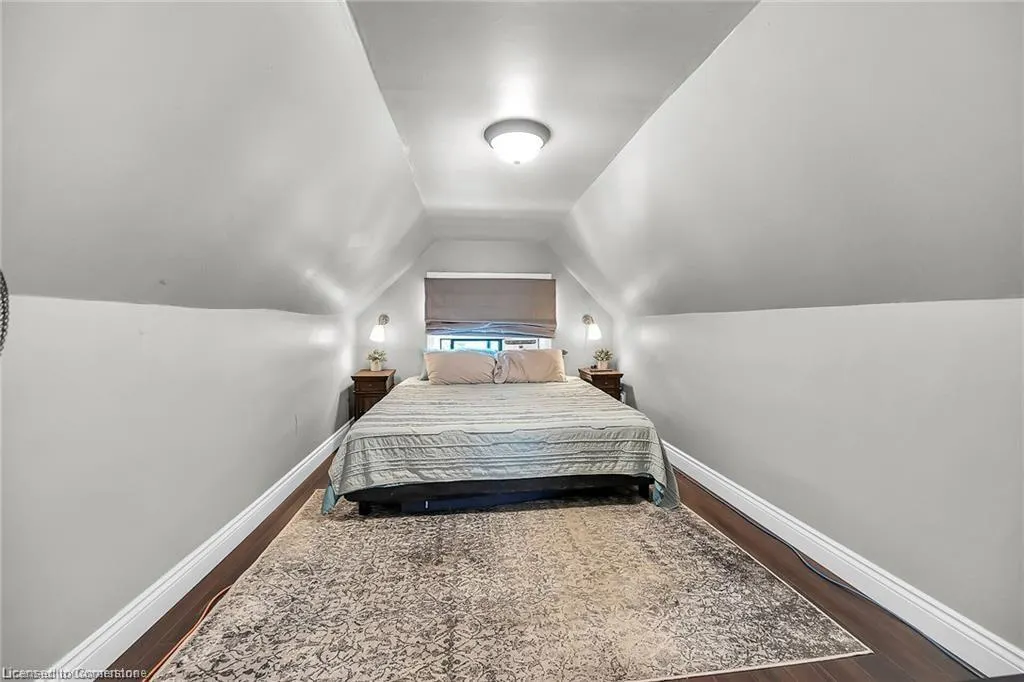 49 East Bend Avenue S
