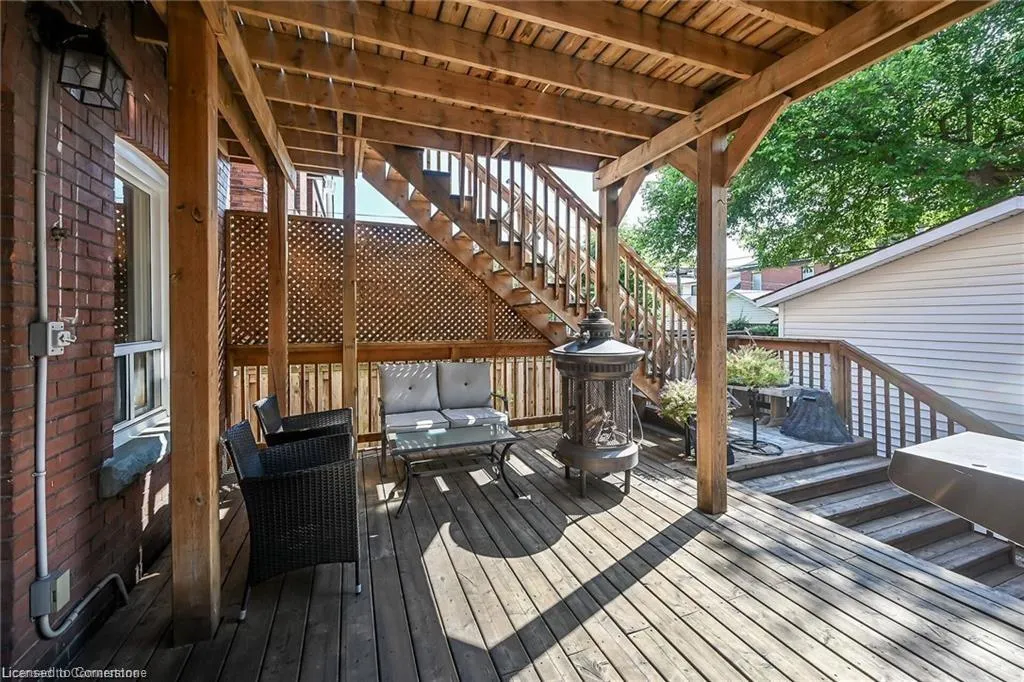 49 East Bend Avenue S
