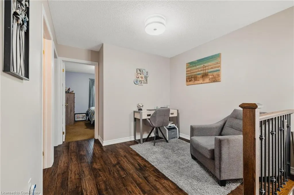 250 Ainslie Street S, #72