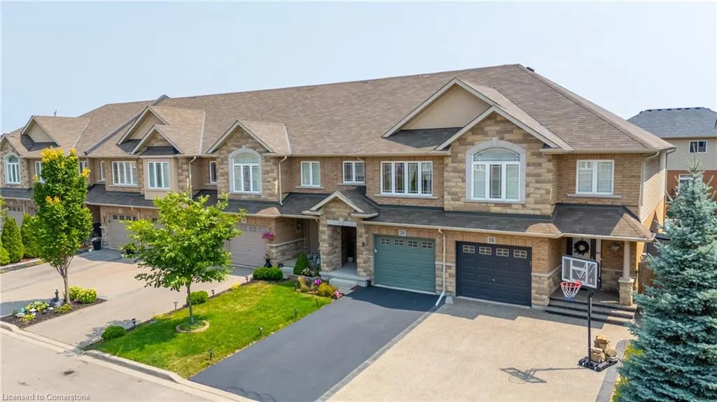 28 Charleswood Crescent Crescent