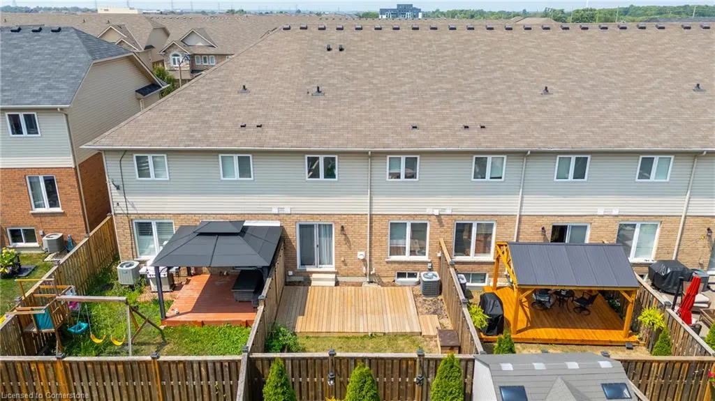 28 Charleswood Crescent Crescent