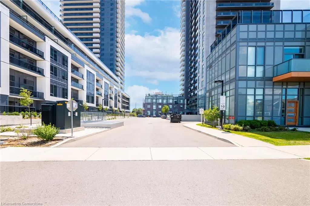 8 Nahani Way Way, #2921