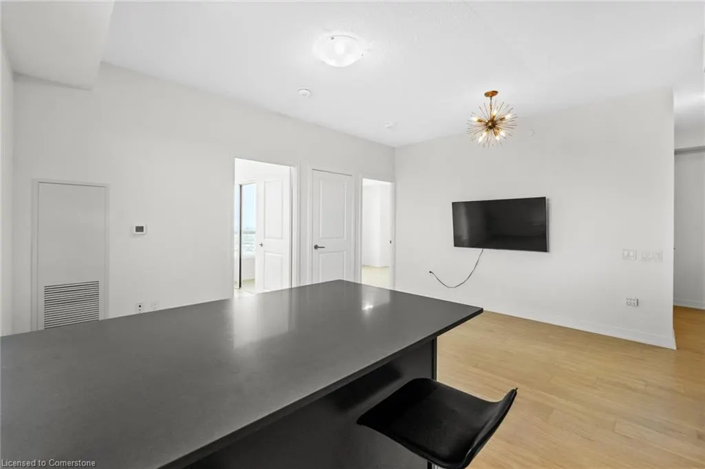 8 Nahani Way Way, #2921
