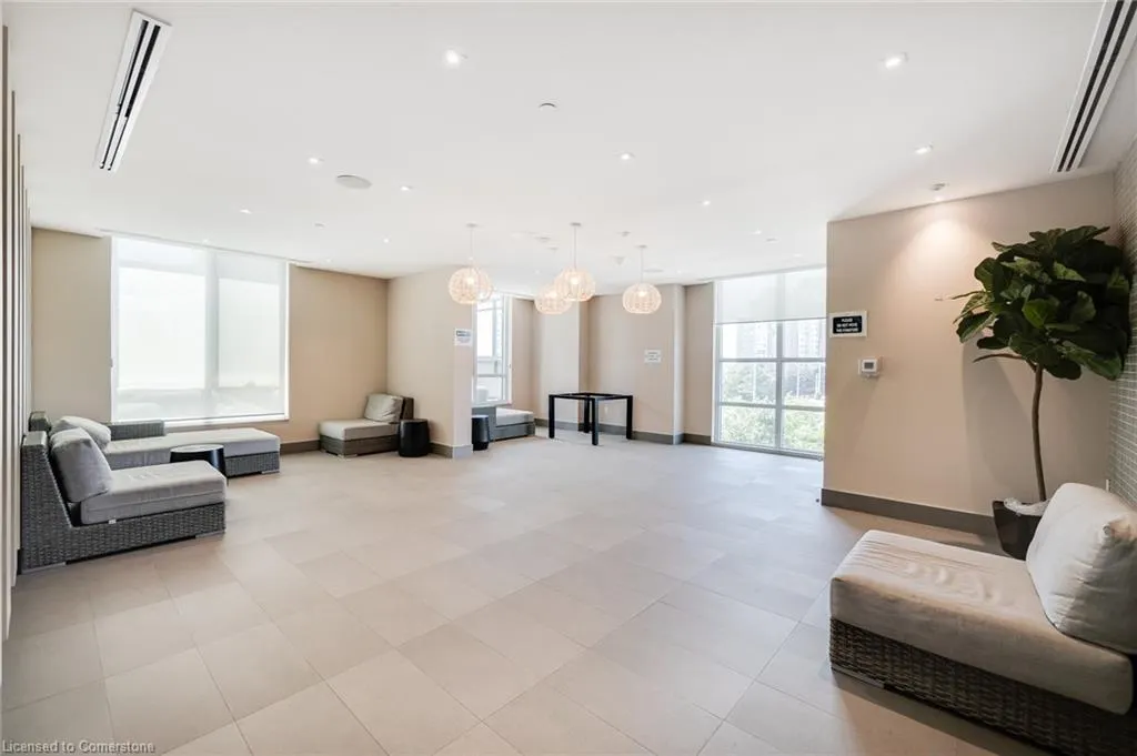 8 Nahani Way Way, #2921