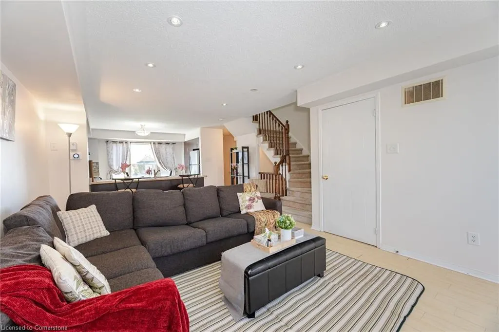4855 Half Moon Grove, #3