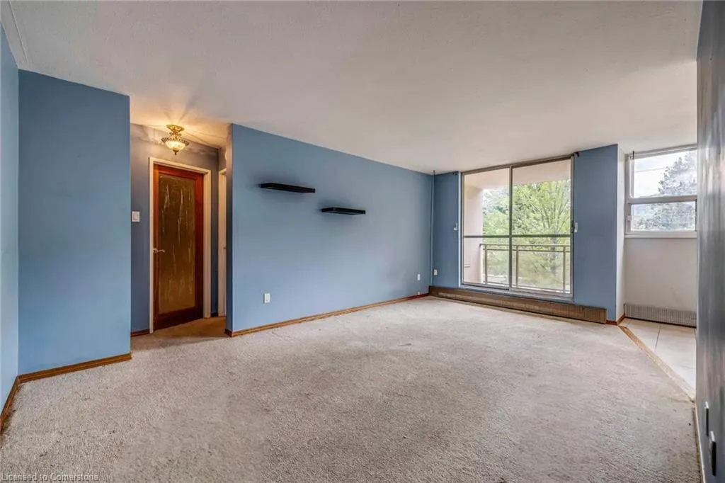 1950 Main Street W, #202