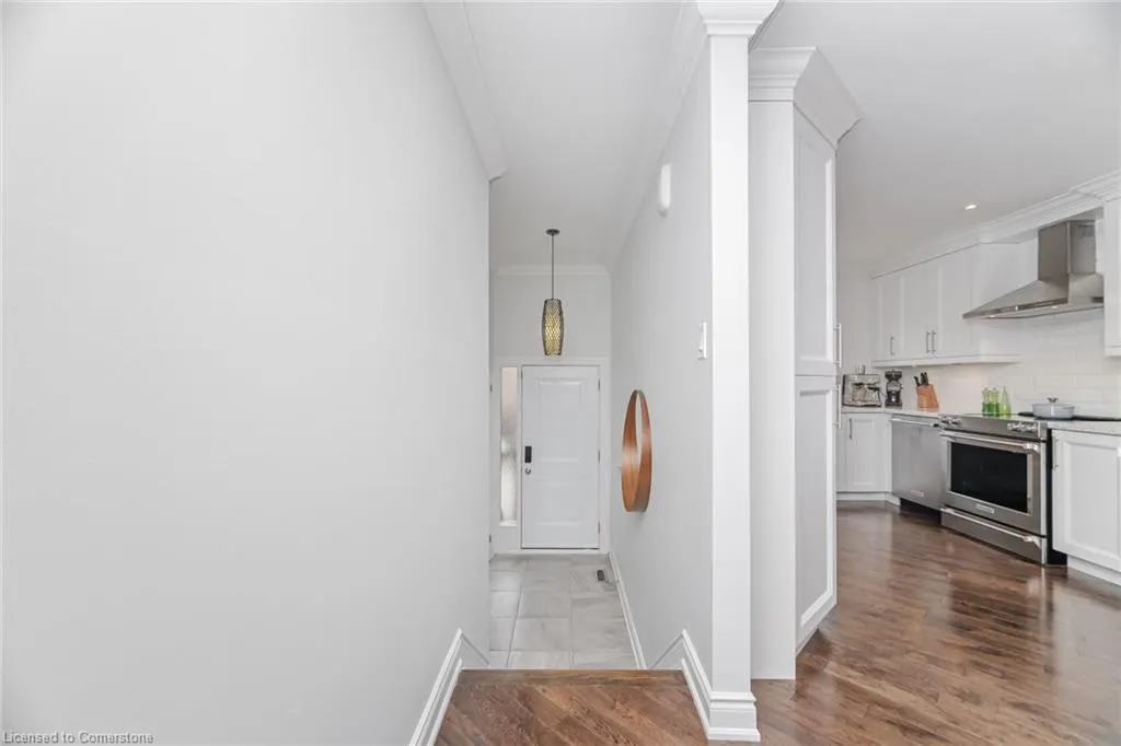 1520 Sixth Line, #20