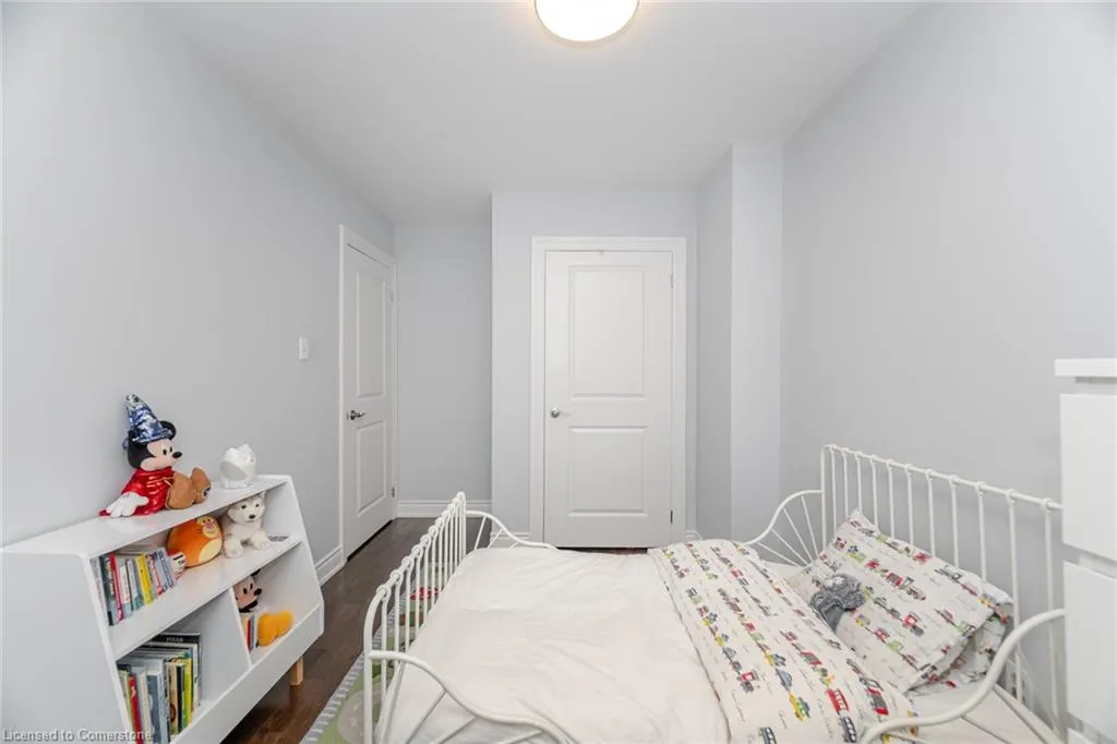 1520 Sixth Line, #20