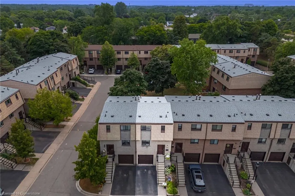 1520 Sixth Line, #20