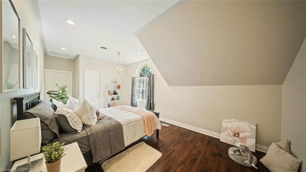 81 Mcgill Road