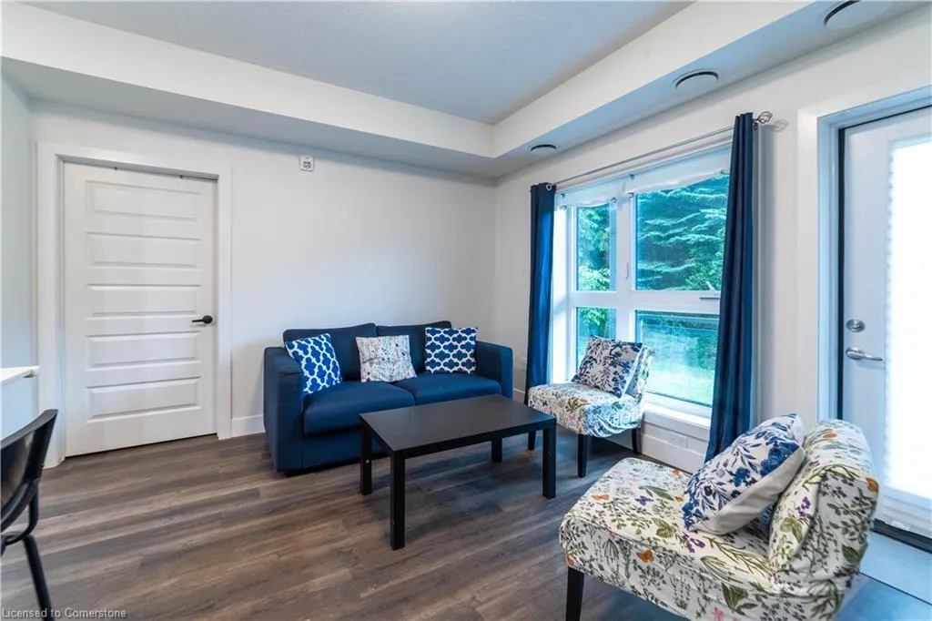 1201 Lackner Place, #211