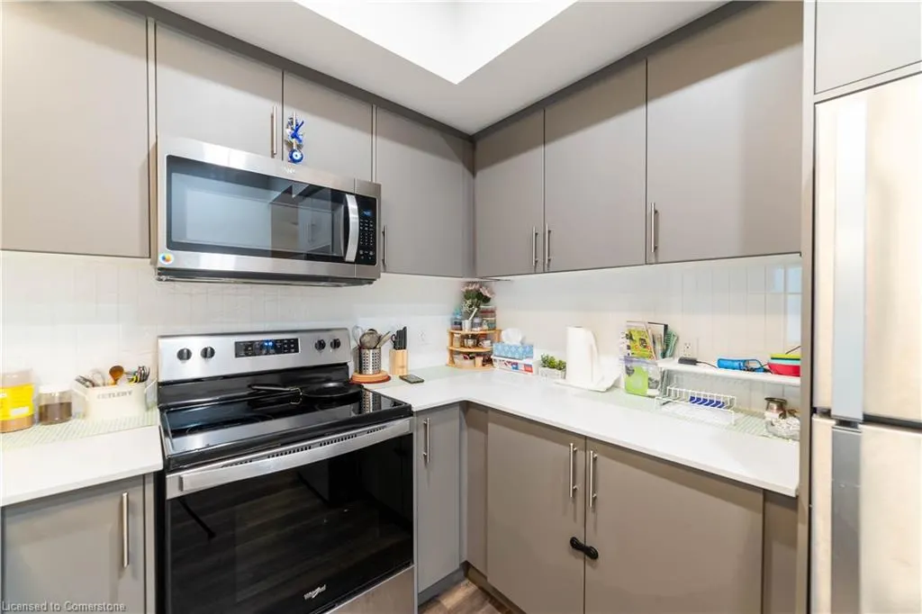 1201 Lackner Place, #211
