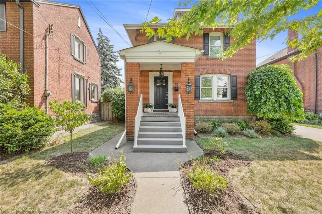 32 Mountain Park Avenue