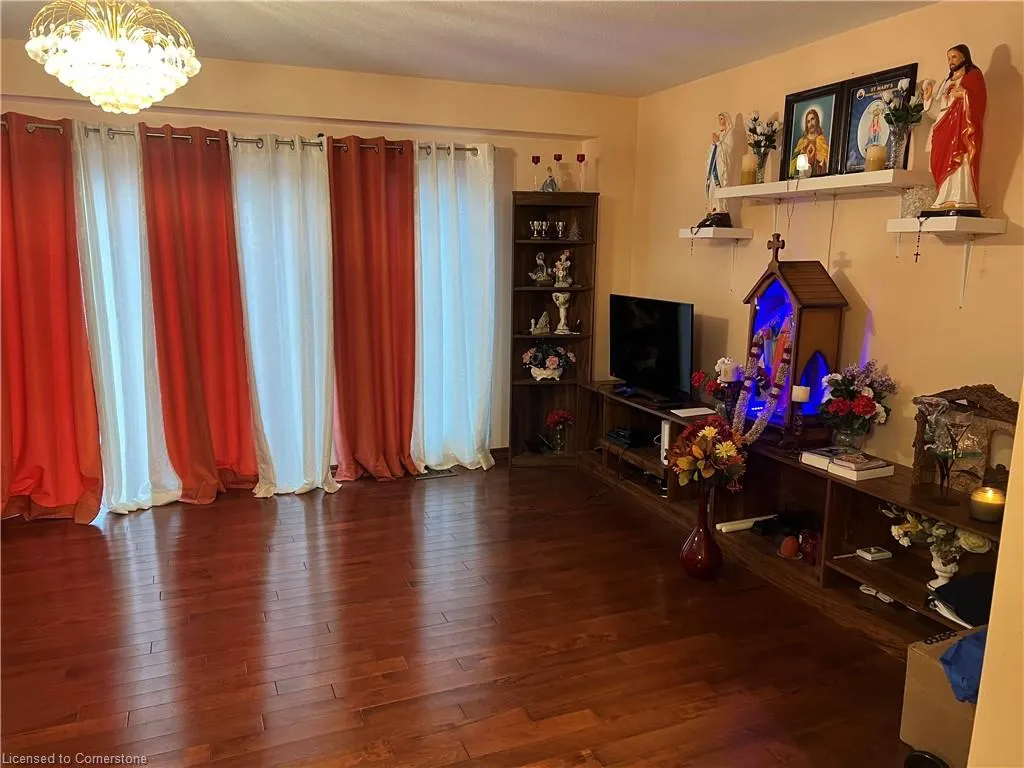 19 Mullin Drive, #Upper Level