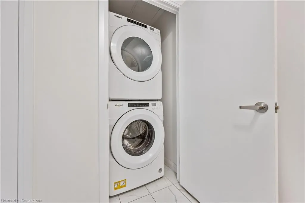 60 Charles Street W, #2405