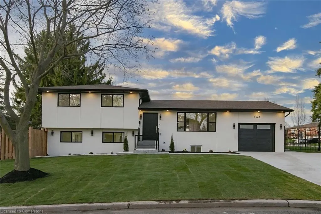 633 Green Meadow Crescent