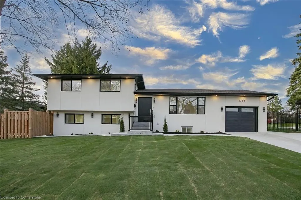 633 Green Meadow Crescent