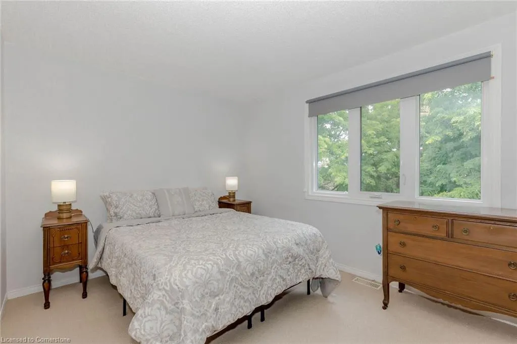 523 Beechwood Drive, #4