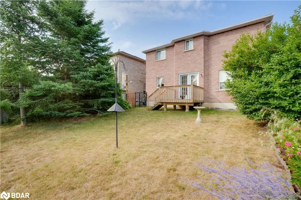 39 Lang Drive