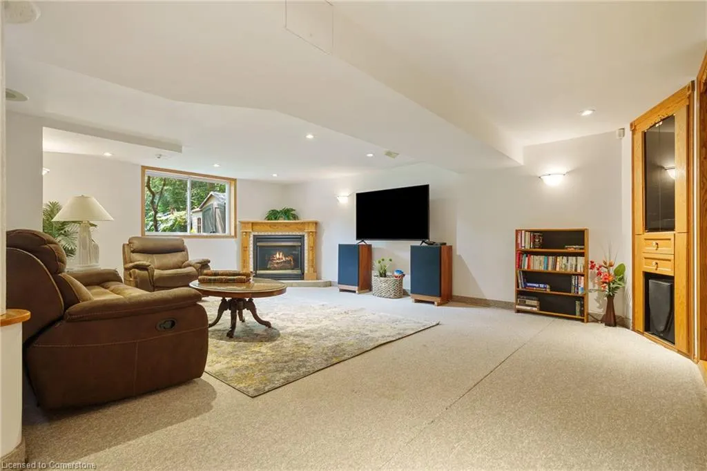 160 Mohawk Road