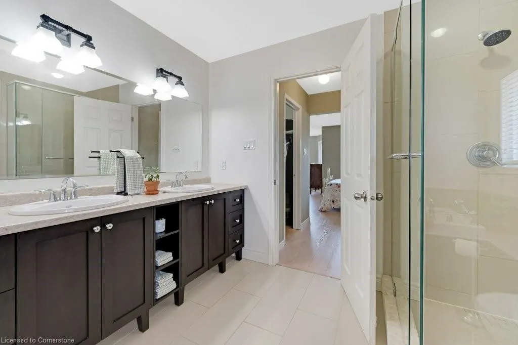 32 Kingfisher Crescent