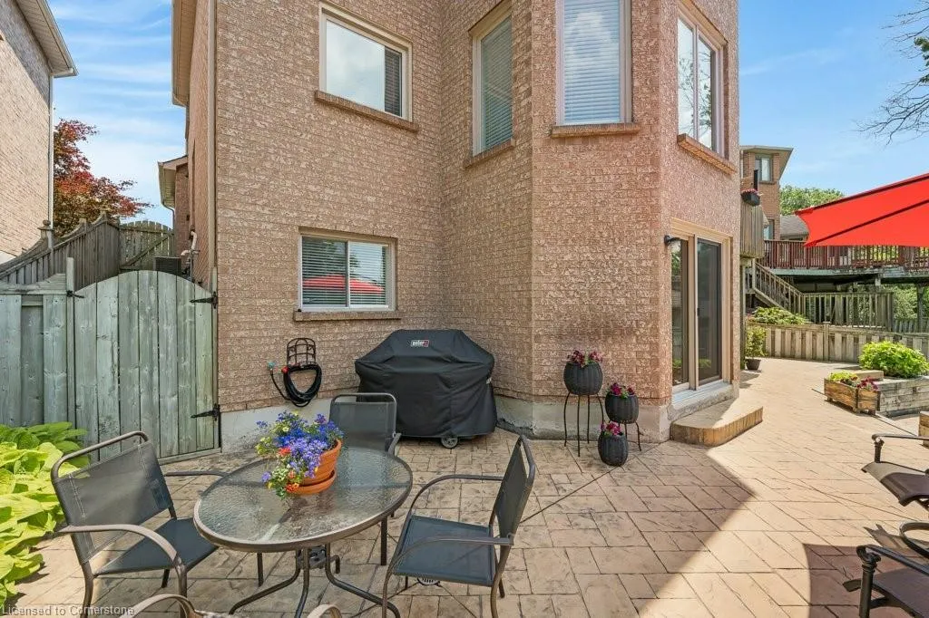 32 Kingfisher Crescent