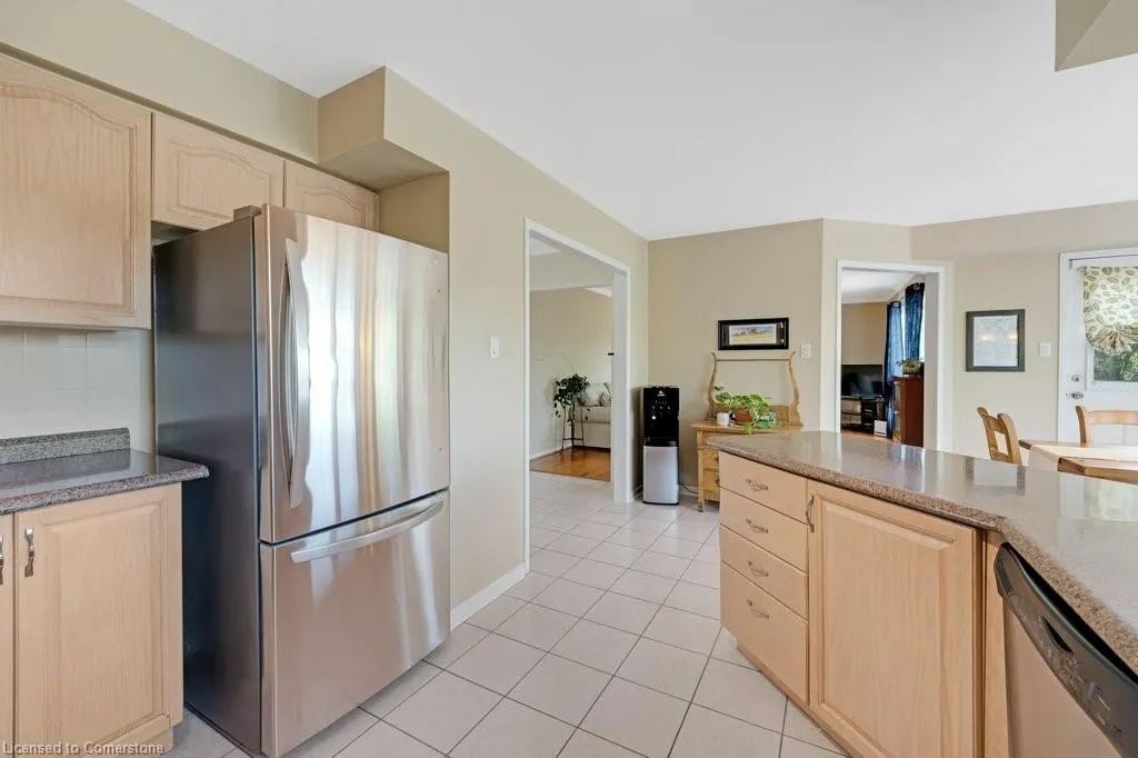 32 Kingfisher Crescent