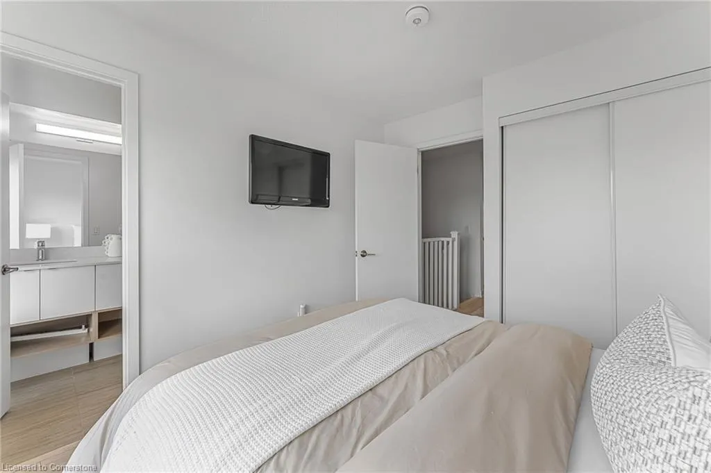 1121 Cooke Boulevard, #90