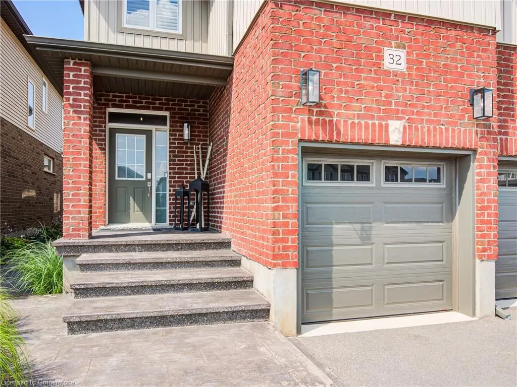 32 Arlington Parkway
