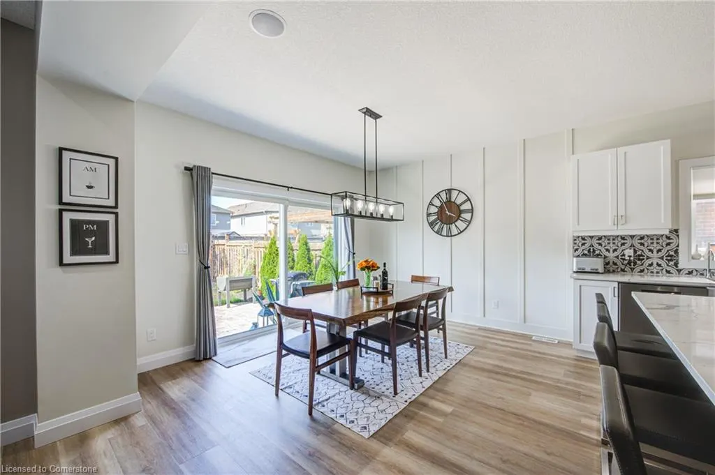 32 Arlington Parkway