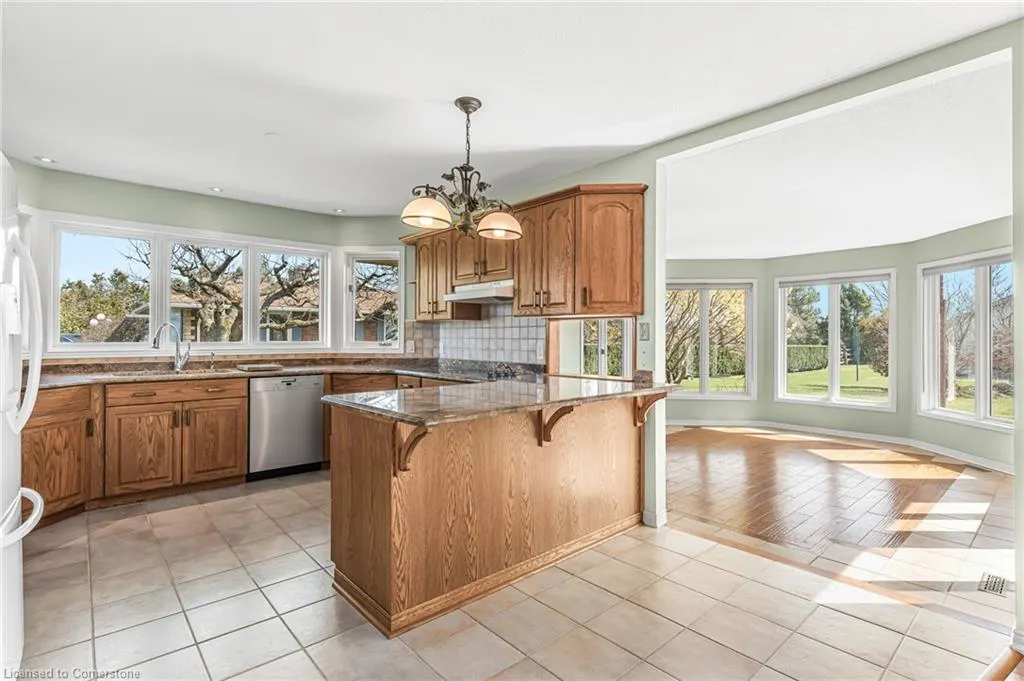 3503 Lakeshore Road