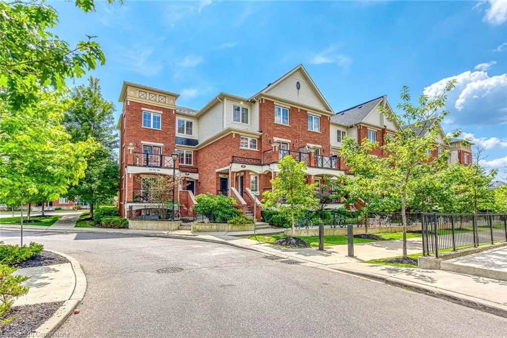 2468 Post Road, #22