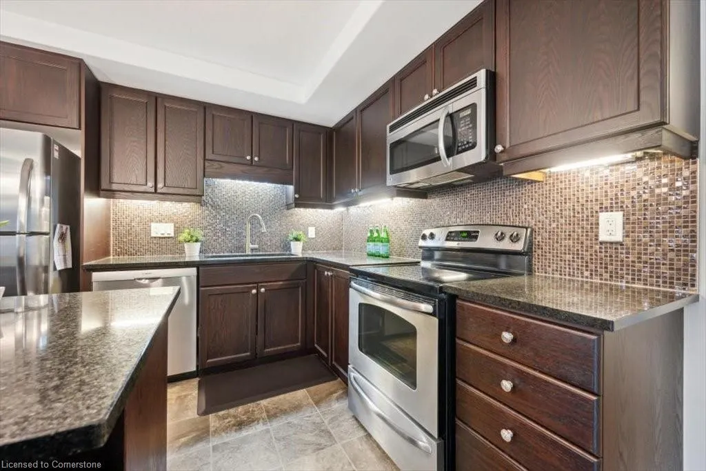 1460 Highland Road W, #11B