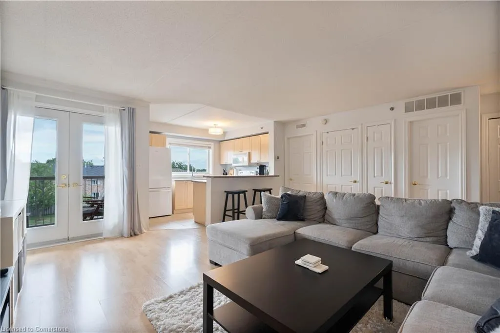 4450 Fairview Street, #304