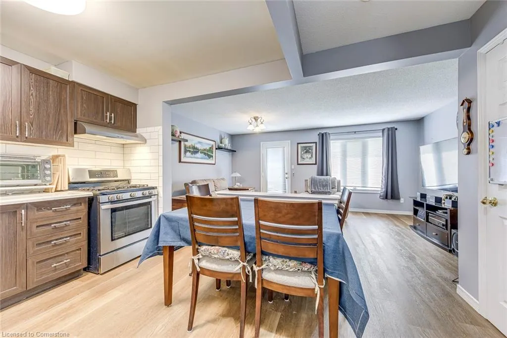 1809 Upper Wentworth Street, #17
