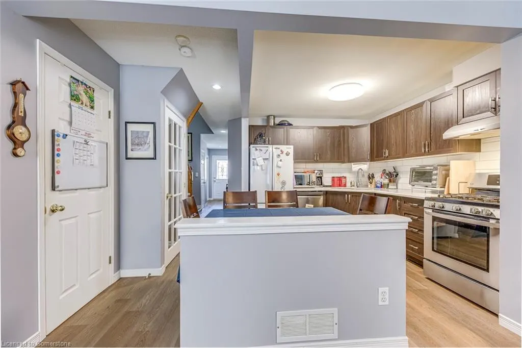 1809 Upper Wentworth Street, #17