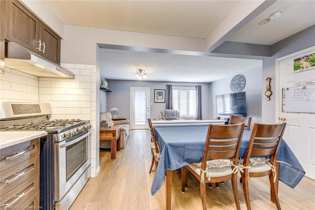 1809 Upper Wentworth Street, #17