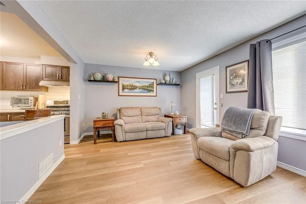 1809 Upper Wentworth Street, #17