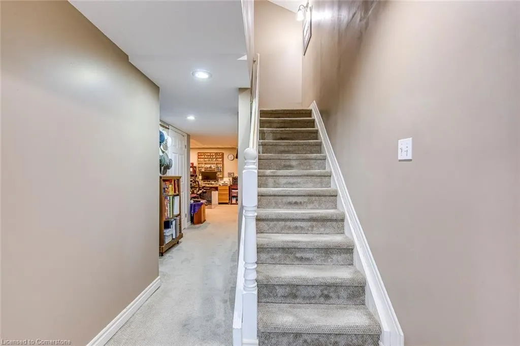 1809 Upper Wentworth Street, #17