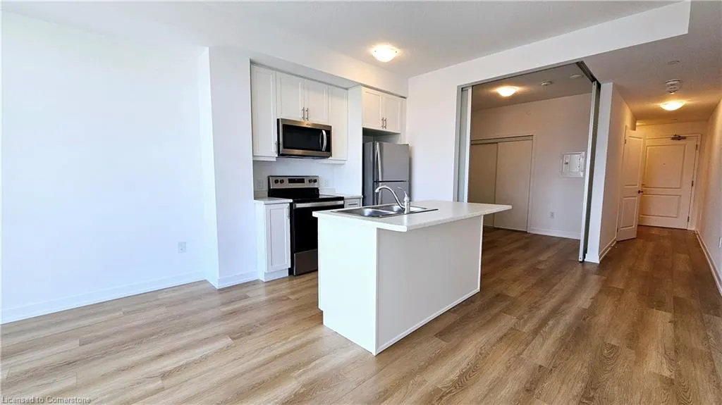 470 Dundas Street E, #322