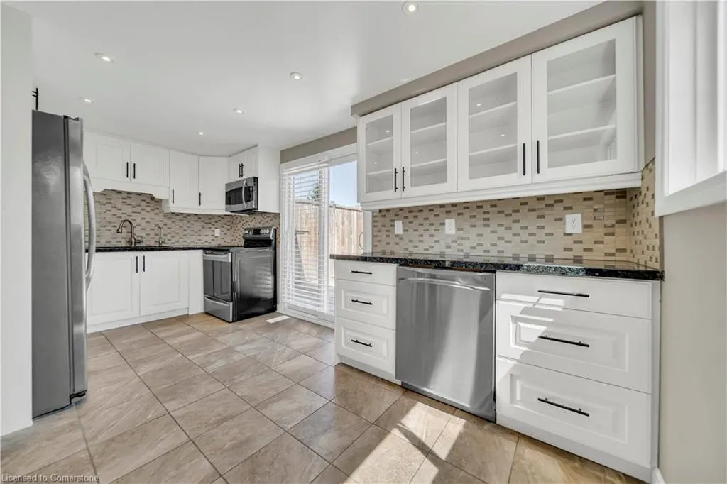 28 Uxbridge Crescent
