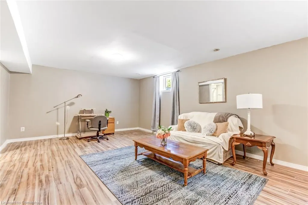 10 Birchall Lane